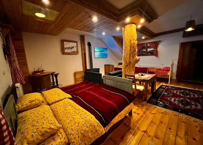 Ethnic Grand Room -Tara Place